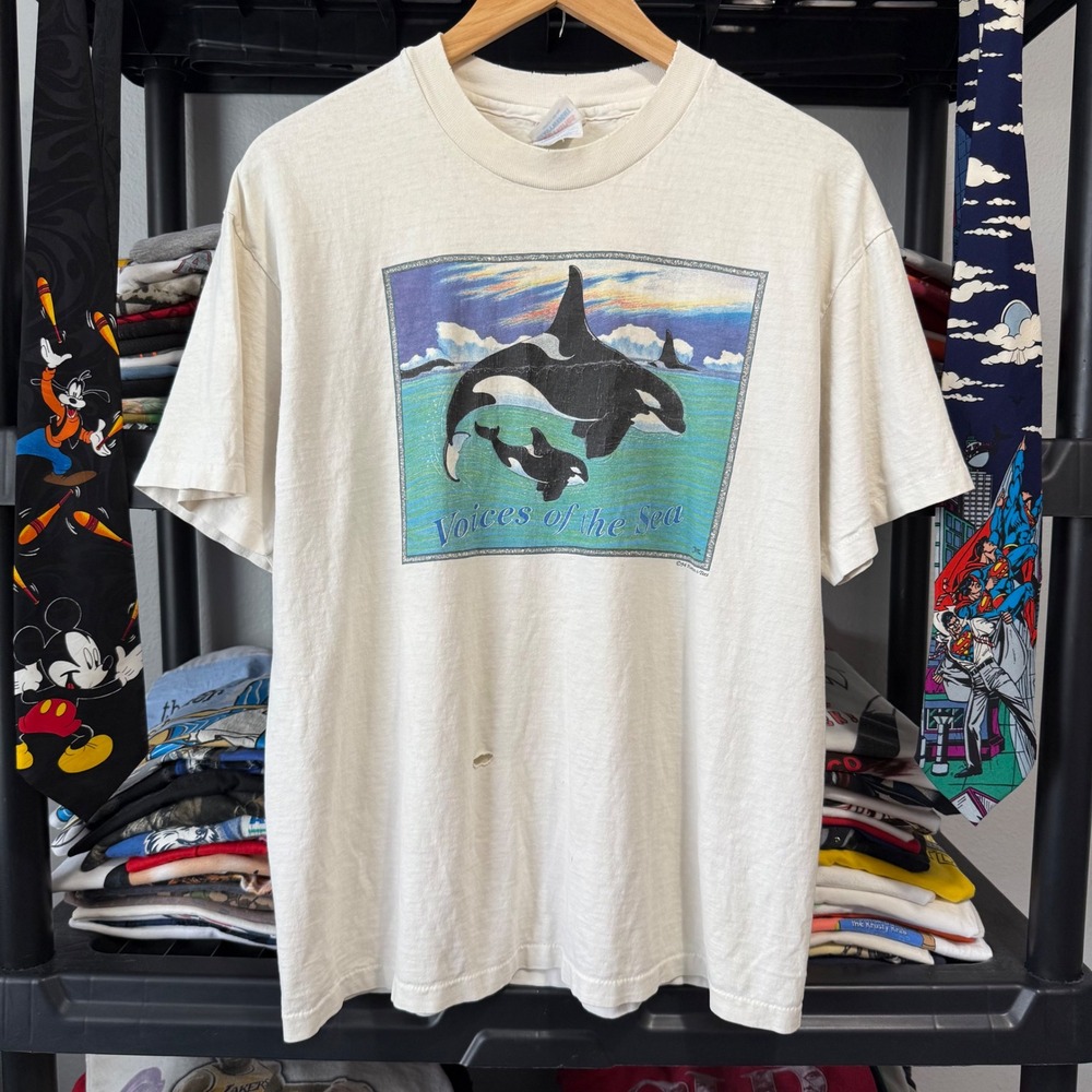 Vintage White Voices Of The Sea Orca Graphic T Shirt Large Minor Distressing